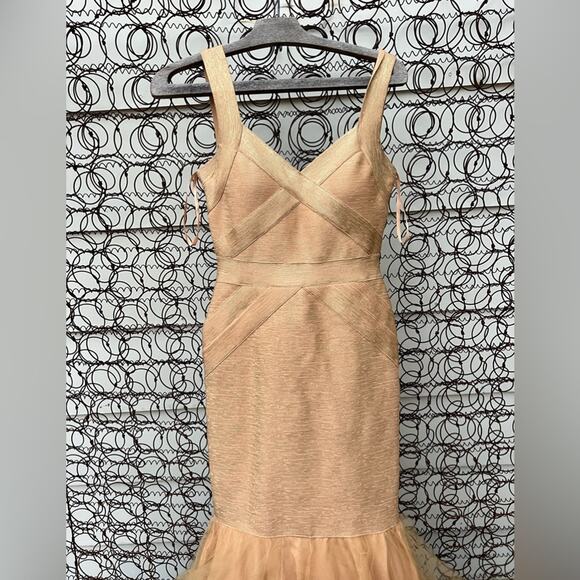 P8640 TERANI COUTURE BANDAGE DRESS Gold Metallic Glitter Mermaid Bodycon Size 4 - Picture 7 of 10